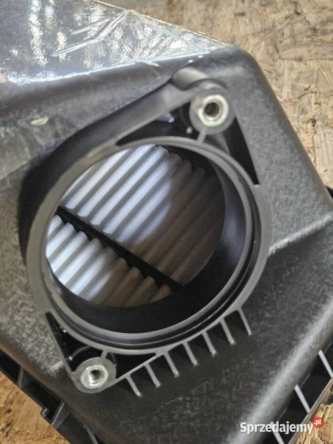 Obudowa filtra powietrza Kia Ceed 2 benzyna 14