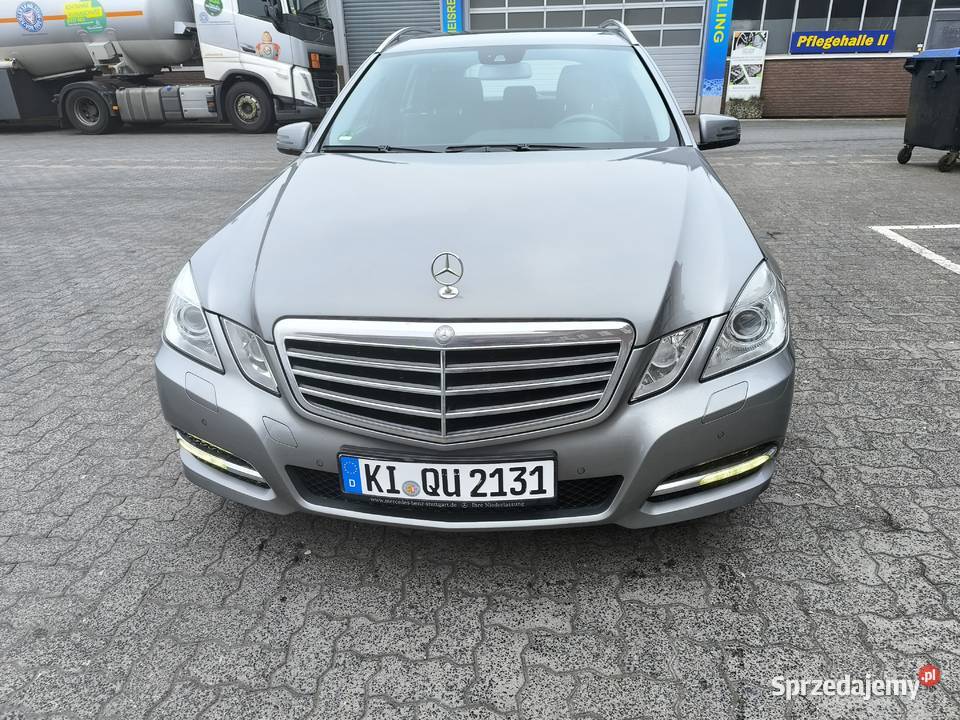 Sprzedam Mercedesa E klasa nieuszkodzony