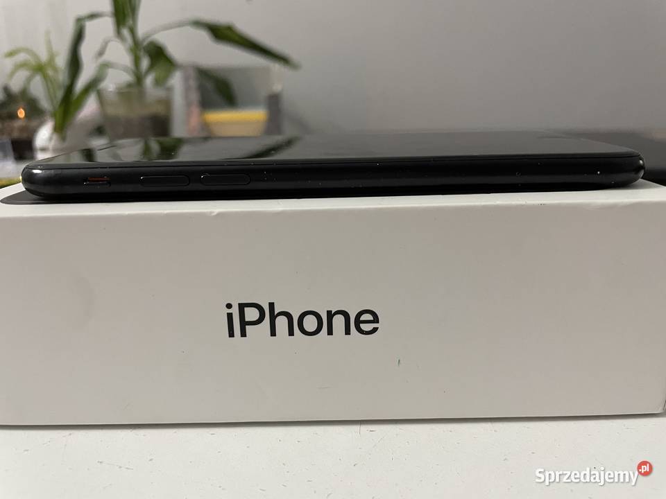 iPhone se 2020 sprzedam