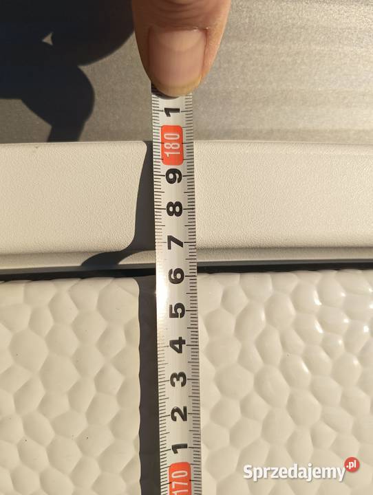 Drzwi przyczepy kempingowej Dethleffs 1725x555 Pozostałe Odrowążek