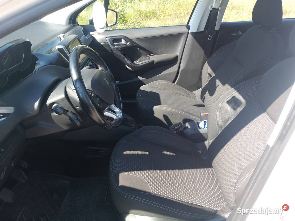 Peugeot 208 benzyna gaz2017 sprzedam
