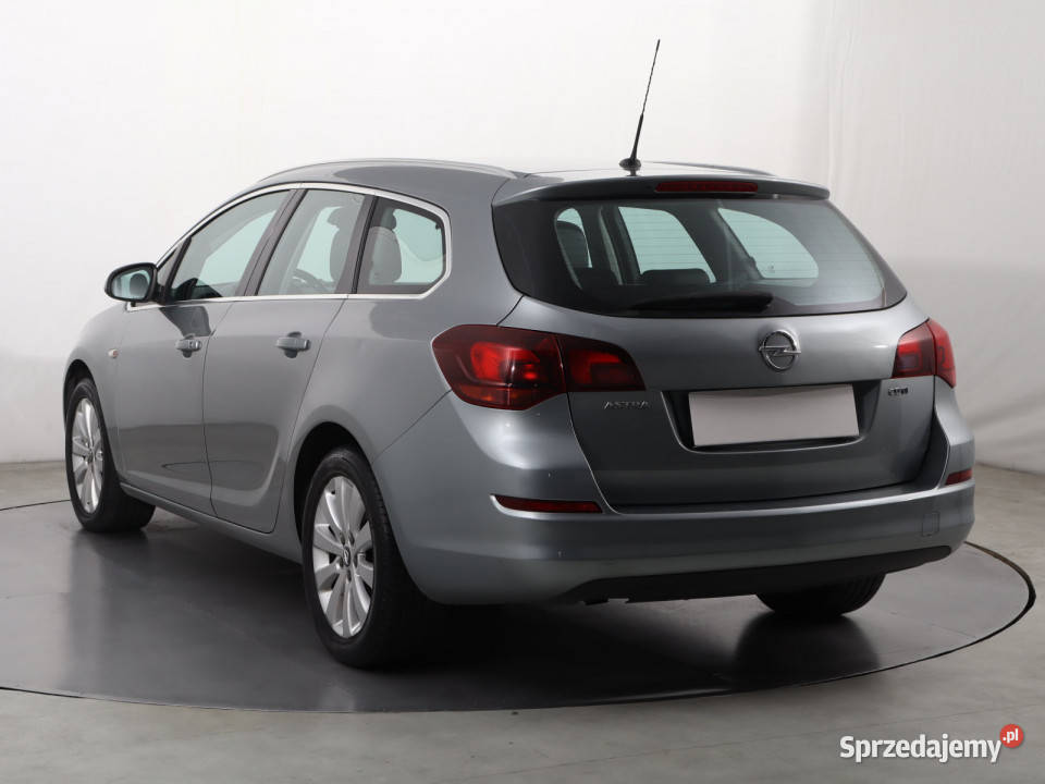 Opel Astra 17 CDTI światła przeciwmgielne Katowice
