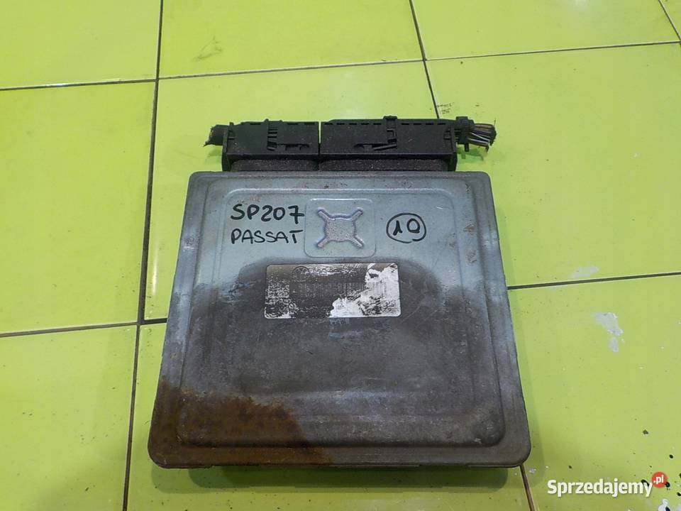 VW PASSAT B6 20 TDI 06r KOMBI sterownik komputer osobowe