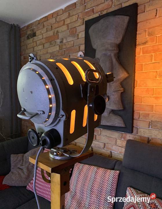 Lampa podłogowa teatralno filmowa PRL Poznań sprzedam
