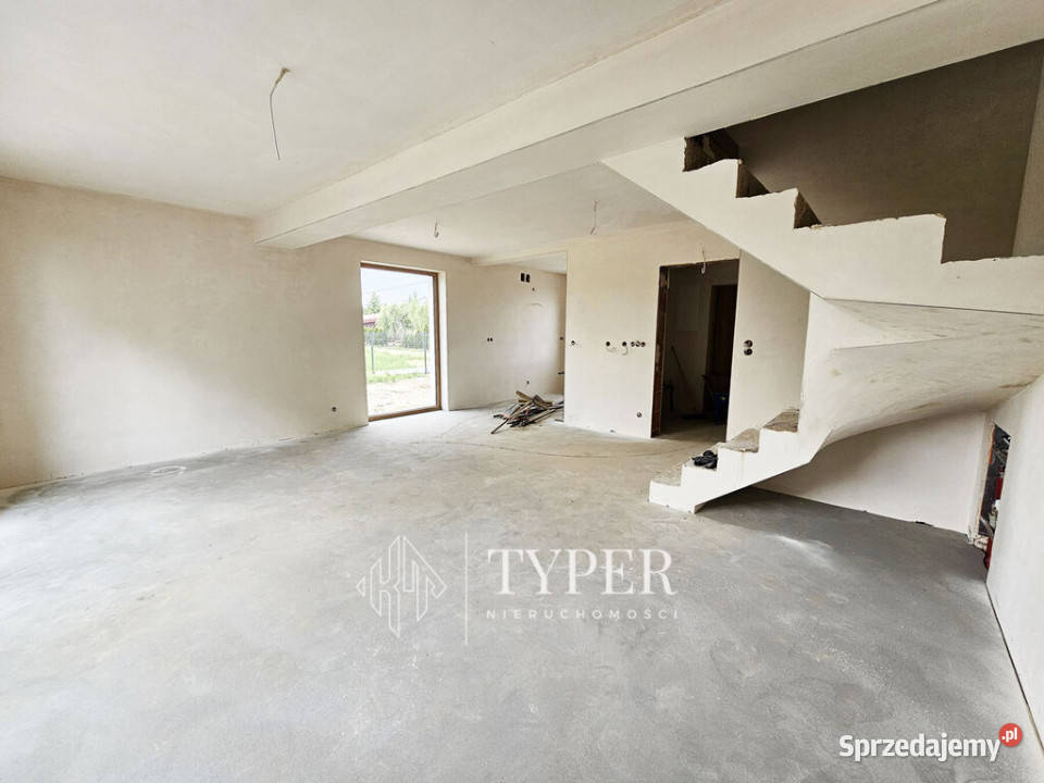 Dom w zabudowie bliźniaczej Łęg Tarnowski 9533m2 Rok budowy 2024