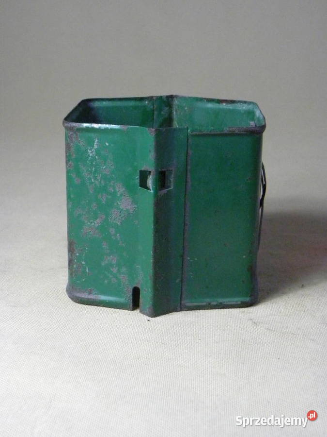 Metalowa osłona drogowa polskiej lampy naftowej Legnica