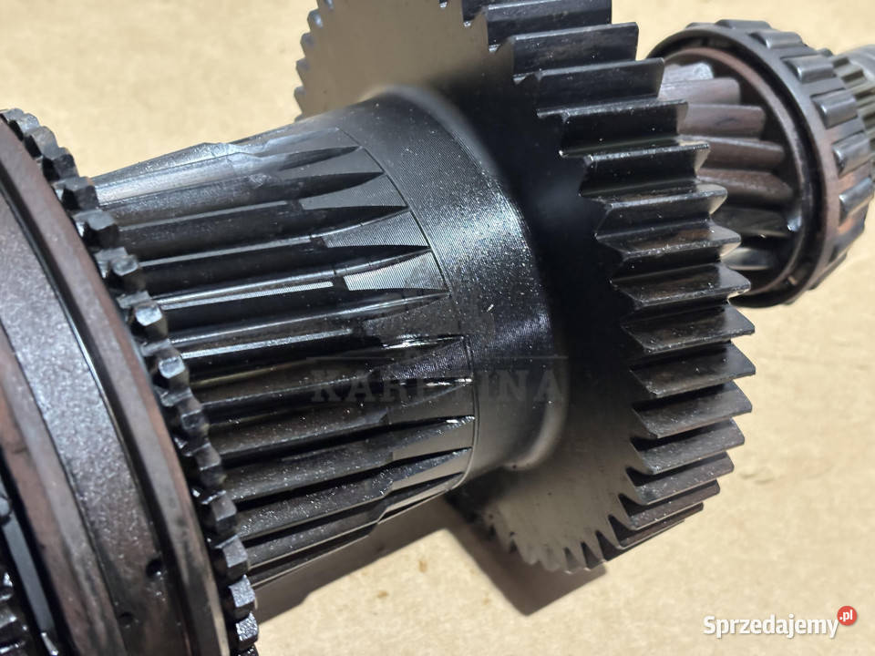 Massey Ferguson Dyna 6 6475 6480 Wałek Pośredni Jastrzębniki
