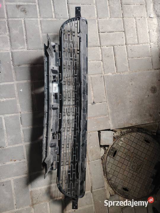 Wzmocnienie ramka dolna kratka z grillem Dodge Książenice sprzedam