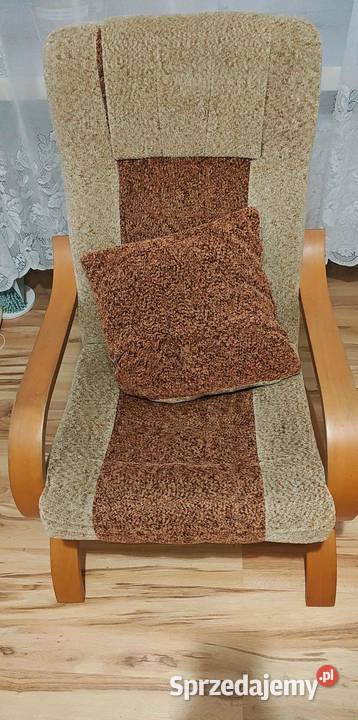 Zestaw mebli plus dwa fotele