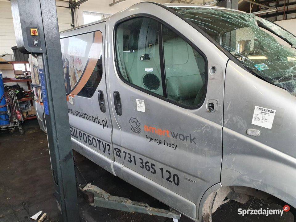 DRZWI PRAWE PRZÓD OPEL VIVARO II 82U Lipno