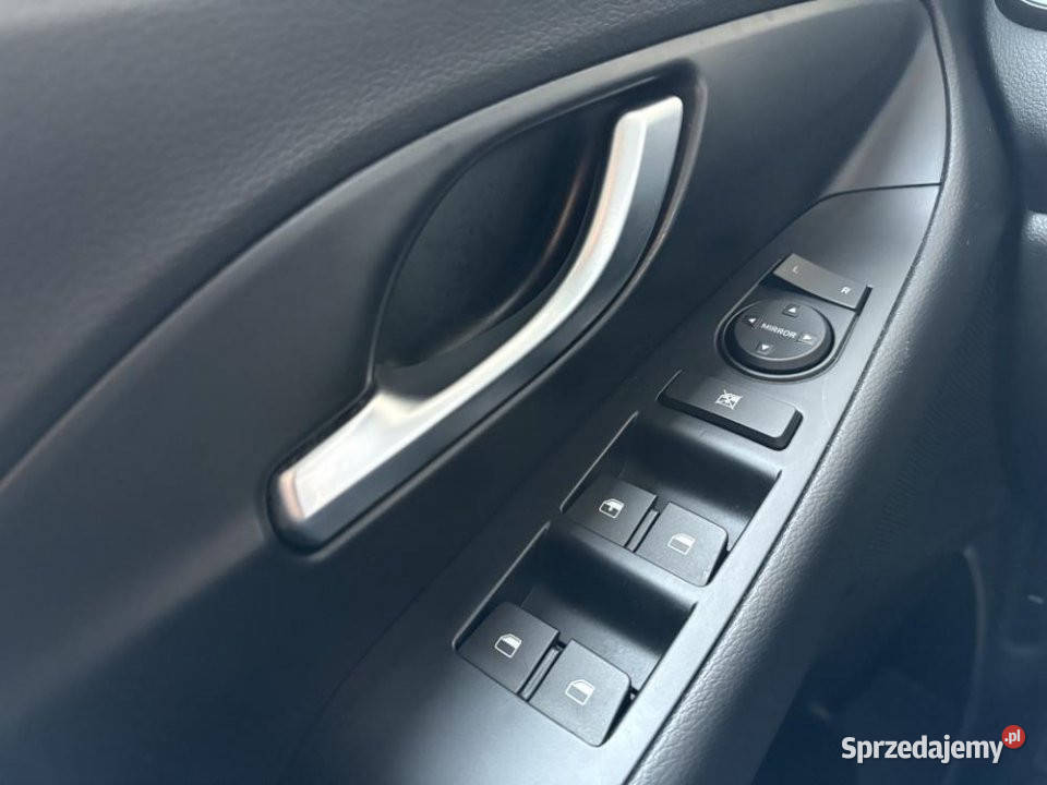 HYUNDAI i30 2020r dwa kpl opon Warszawa sprzedam