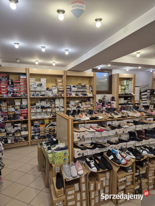 Lokal handlowousługowy Rynek Nowy Targ 125m2