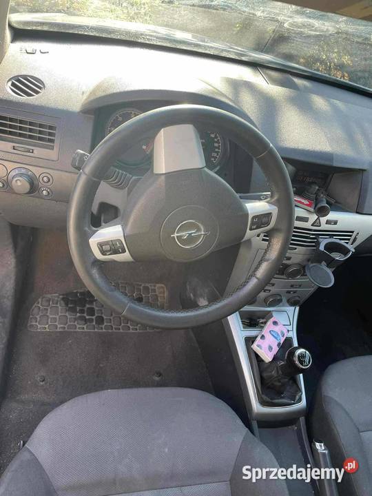 mam na sprzedaż Opla astrę h 17 cdti bez Astra kujawsko-pomorskie Czernikowo