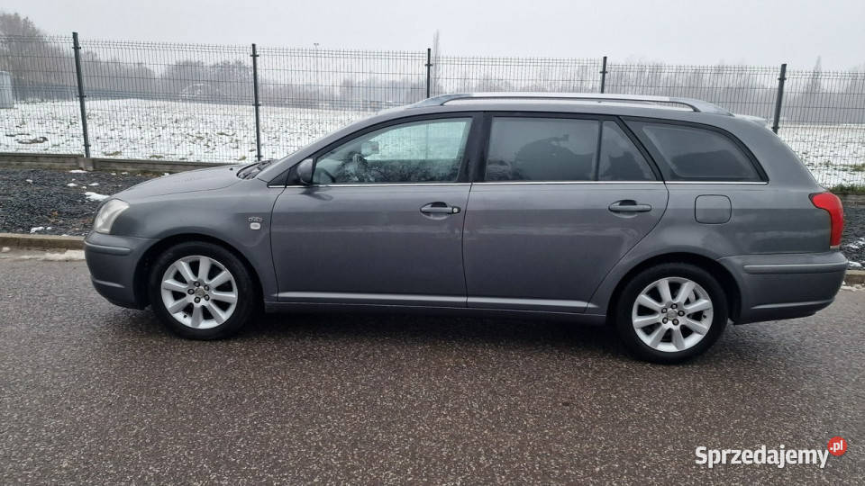 Toyota Avensis T25 20D4D 2004r FILM Isofix Kombi klimatyzacja Pabianice