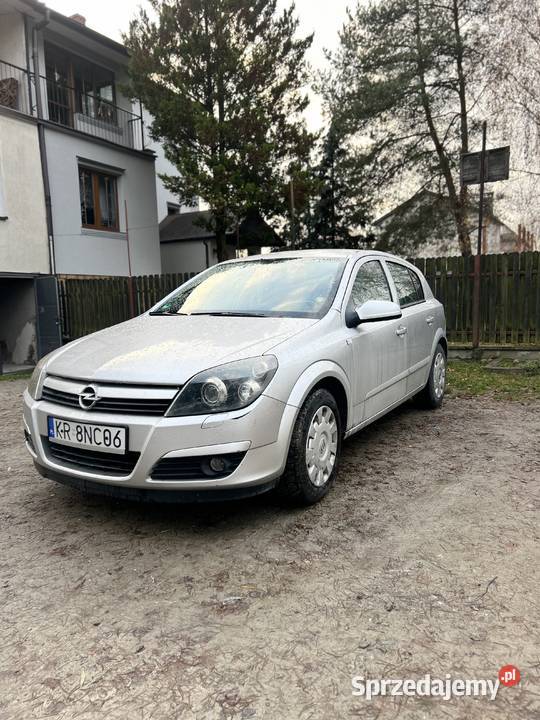 Opel Astra H 14 Benzyna 2005r 117KM Astra Bogoria sprzedam