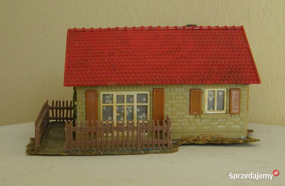 Domek na makietę 31 kolejka skala TT Łódź