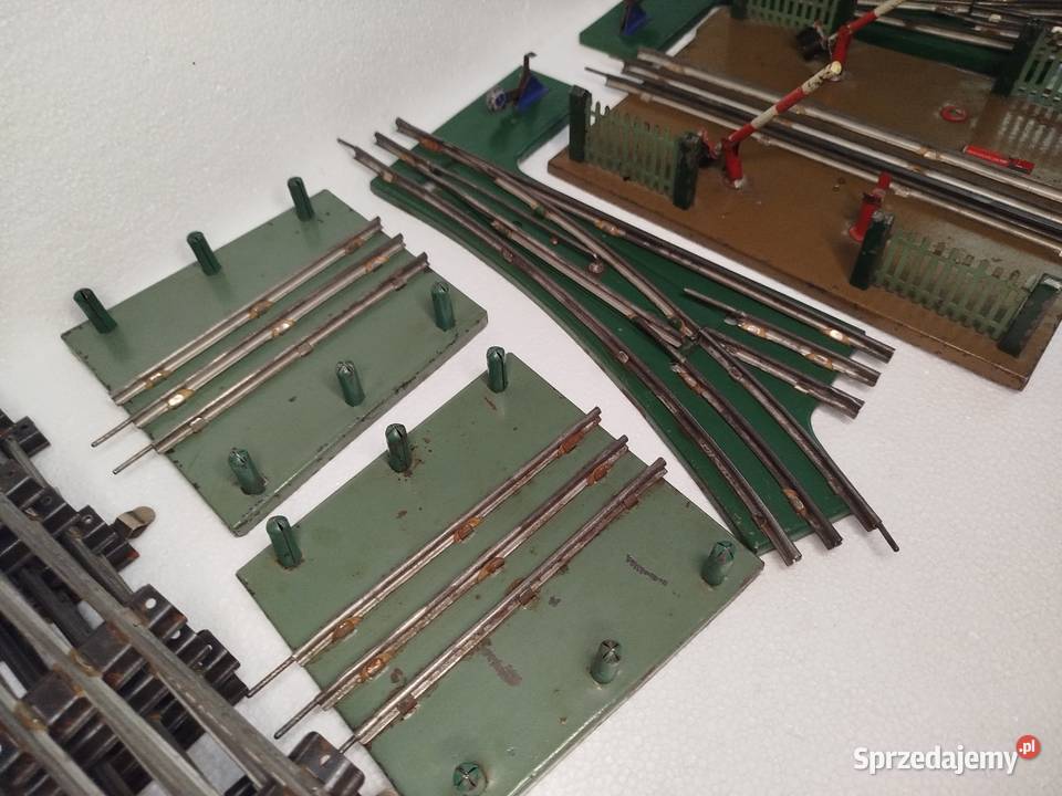 Metalowe Tory zwrotnice przejazd do starej Zgierz