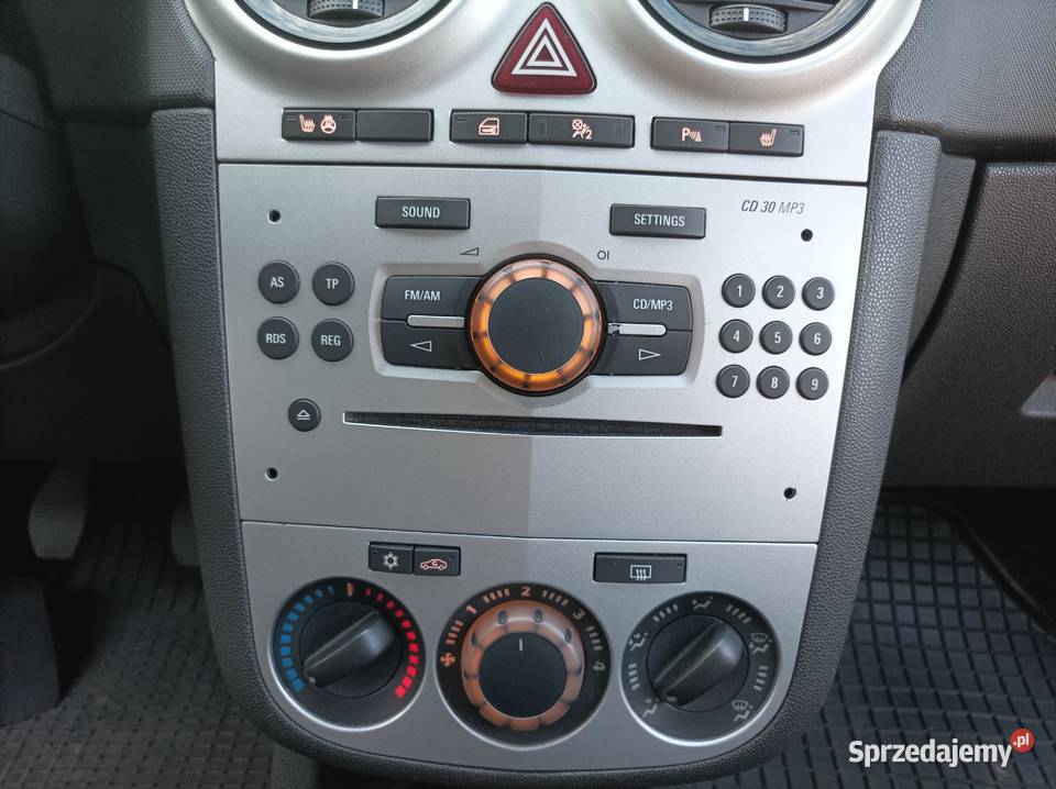 Opel Corsa D Muzyka z Podgrzfotele Samochody osobowe Katowice