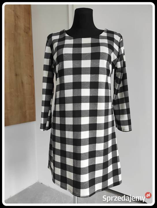 Sukienka w kratkę czarno białą 42 XL elastyczna Spódnice i sukienki Płock