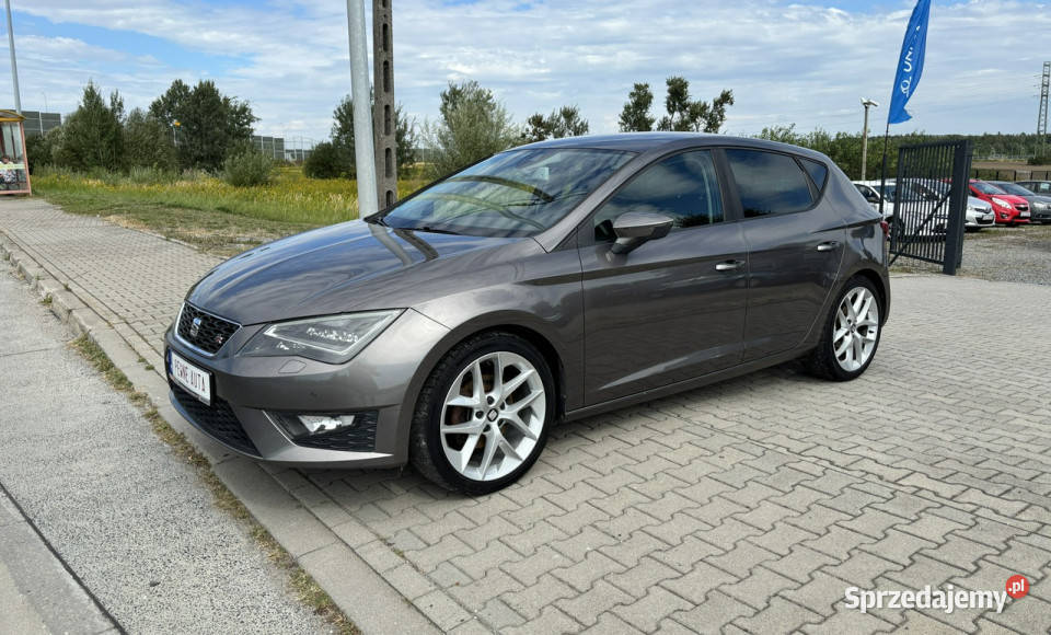 Seat Leon Oryginalny lakierNawigacjaLedyPDC nawigacja Przyszowice sprzedam