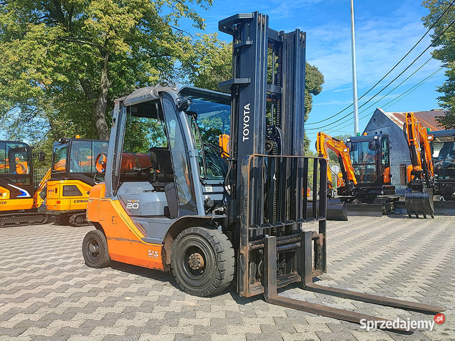 Wózek widłowy Toyota 028FGF20 2 t triplex 6 m