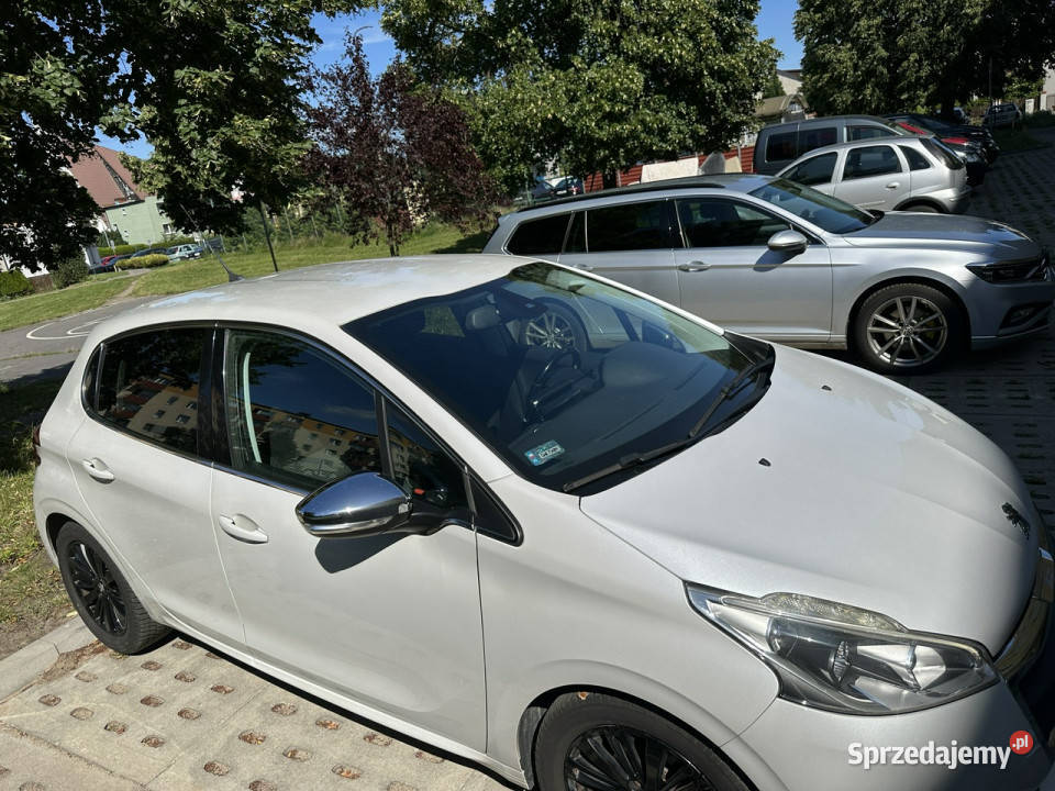 Peugeot 208 Automat liftingu 1 włpolski salon aluminiowe felgi pomorskie