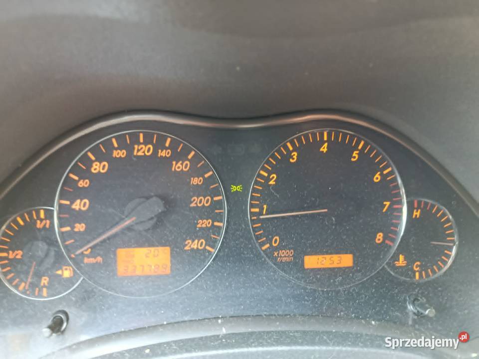 Toyota Avensis 18 lpg gaz hak 4x elszyby Warszawa