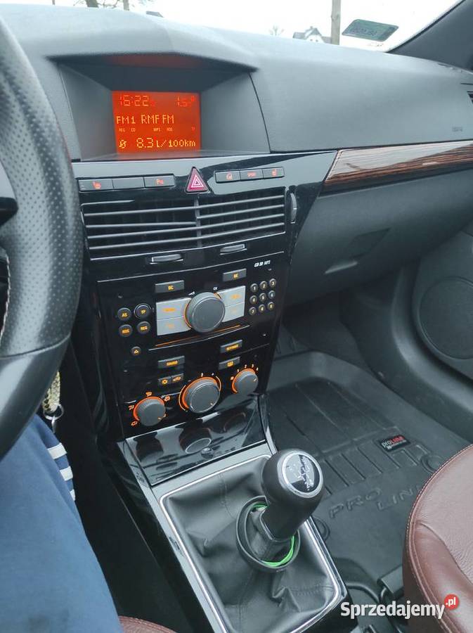 Opel Astra H GTC 16 115