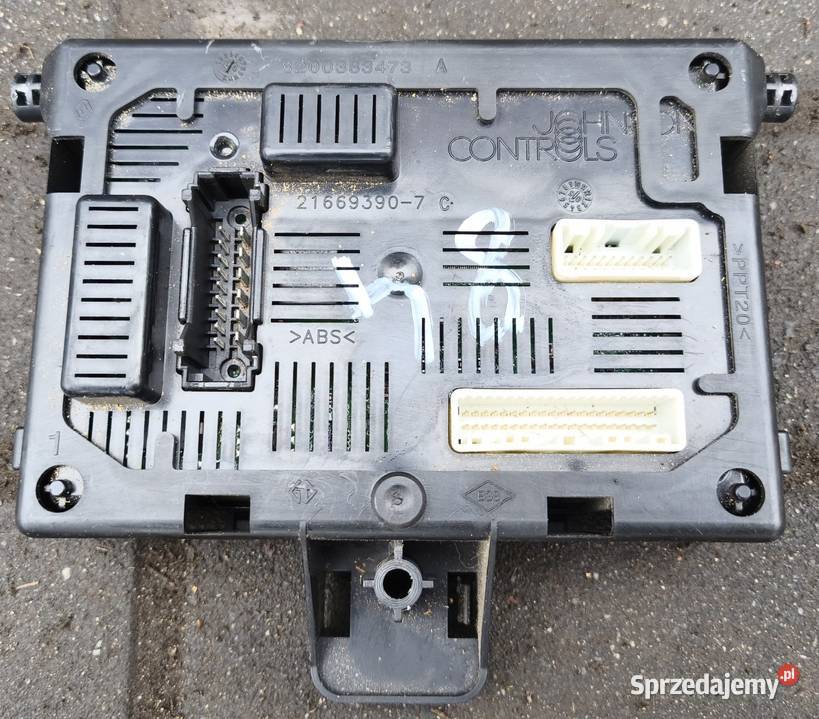Moduł komfortu BCM Renault Clio 3 Poddębice
