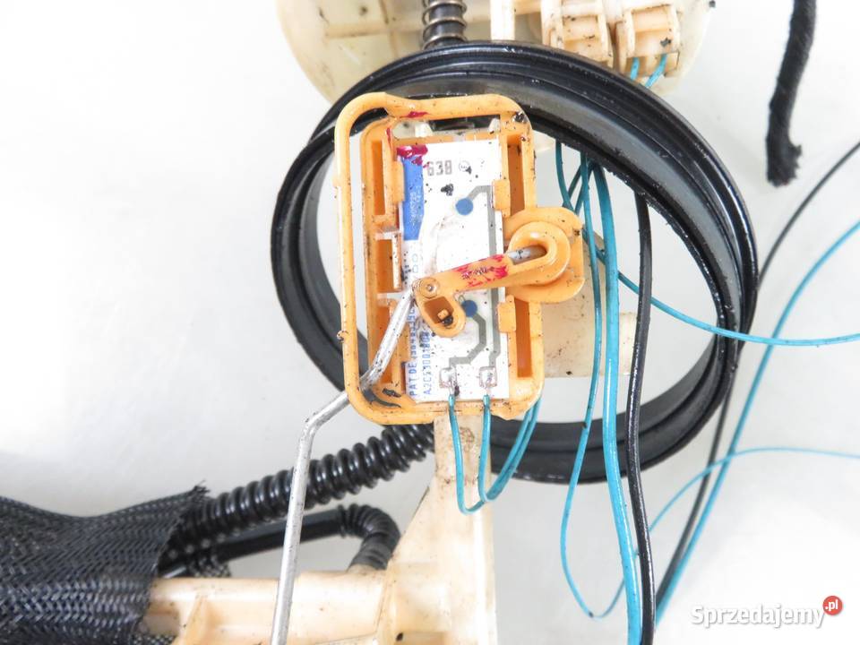 POMPA PALIWA MERCEDES 203 C 220 CDI 2114701641