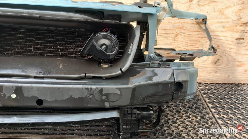 VOLVO C30 16D PAS PRZEDNI KOMPLET osobowe Zbierkowo