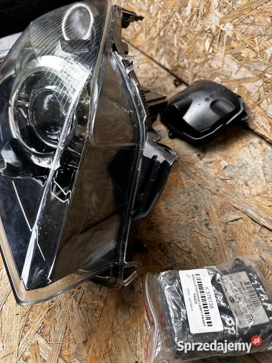 Opel astra h 3 lampa przednia prawa bixenon Tywonia
