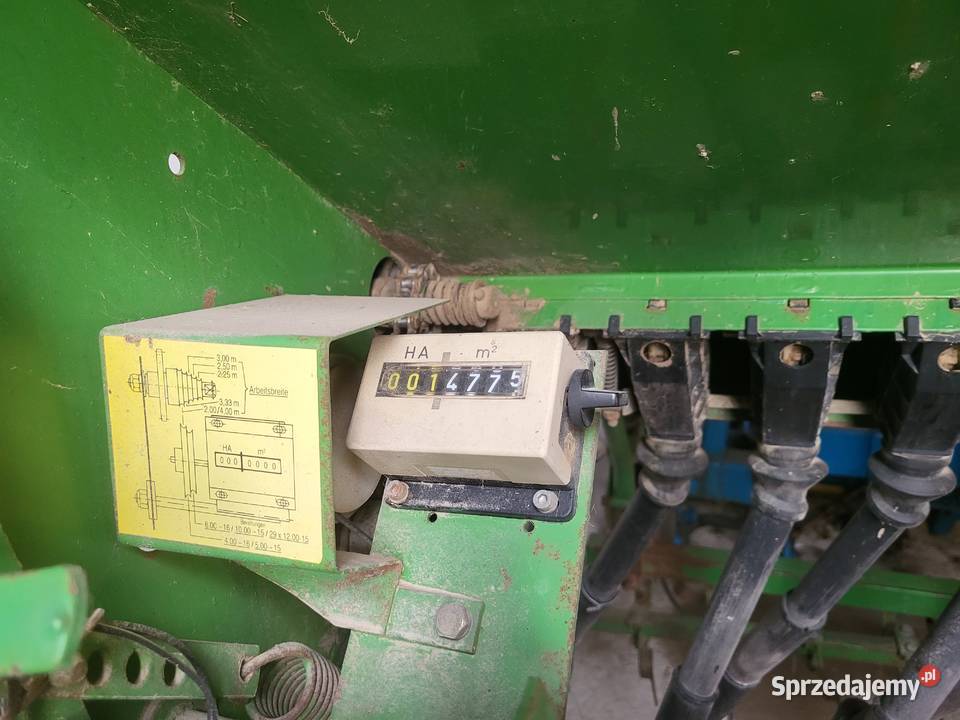 Siewnik zbożowy Hassia DK 300 plus agregat z