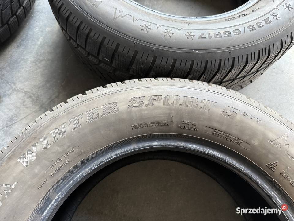 Opony zimowe Dunlop 2356517 SUV 2021r 65 Fałków