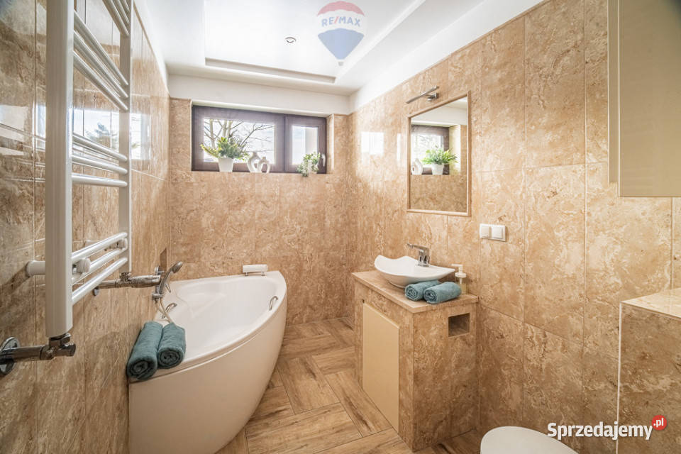 Dom wolnostojący w centrum JedlniLetnisko wolnostojący