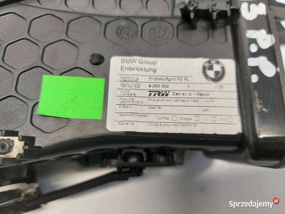 BMW i3 i01 REX Kratka nawiewu prawa 9283002 osobowe Części samochodowe