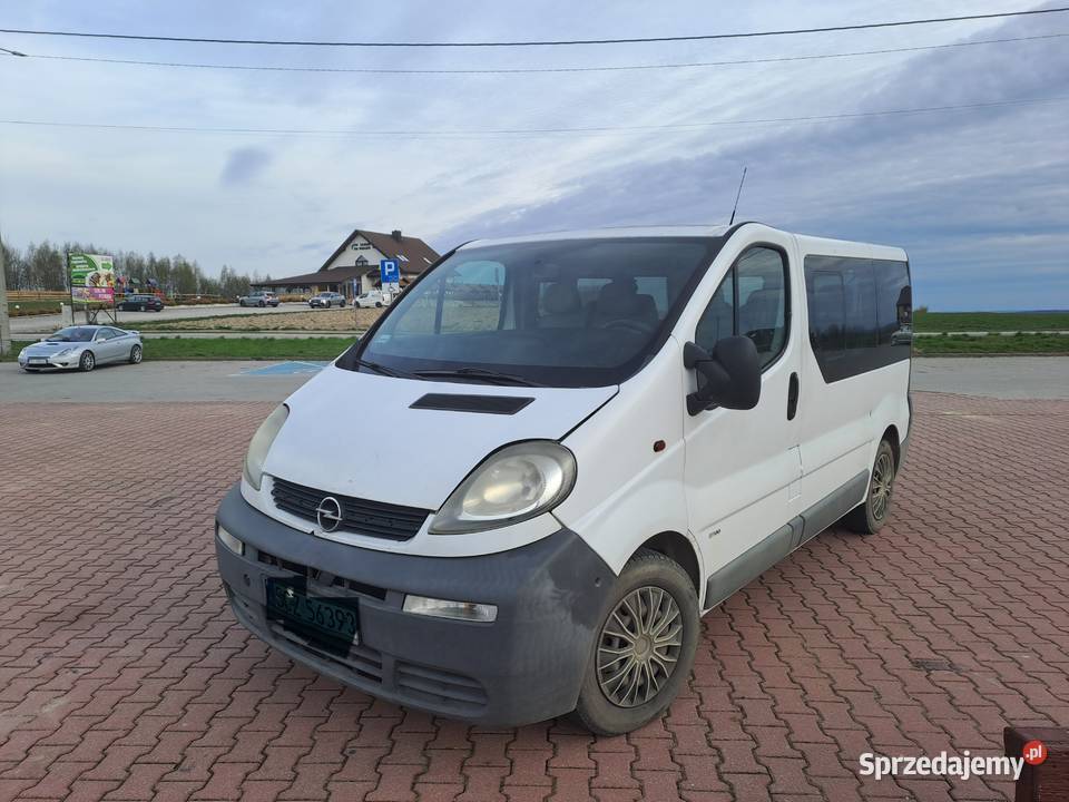 Opel Vivaro 9 osobowe 292000km Kielce