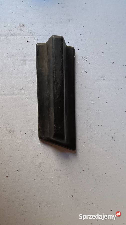 Przednia prawa listwa na błotnik VW Golf MK2 2 osobowe Chojnice sprzedam