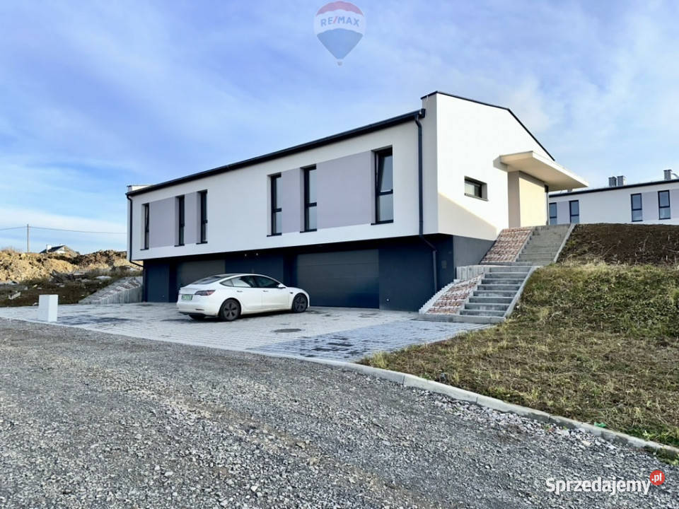 Nowy dom w Starym Bielsku Garaż dwustanowiskowy 227m2 Bielsko-Biała