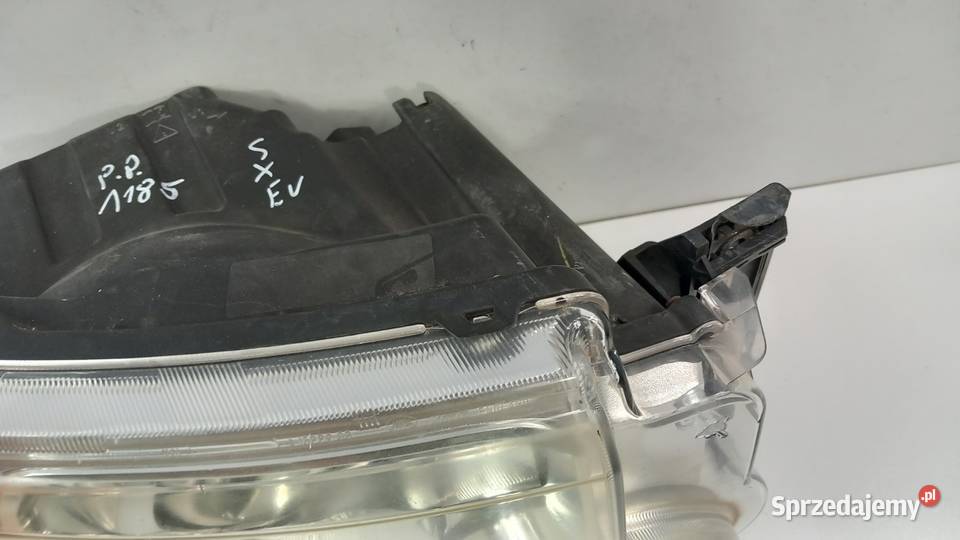 LAND ROVER DISCOVERY III LAMPA PRZÓD PRAWA EU Lampy przednie Zbierkowo