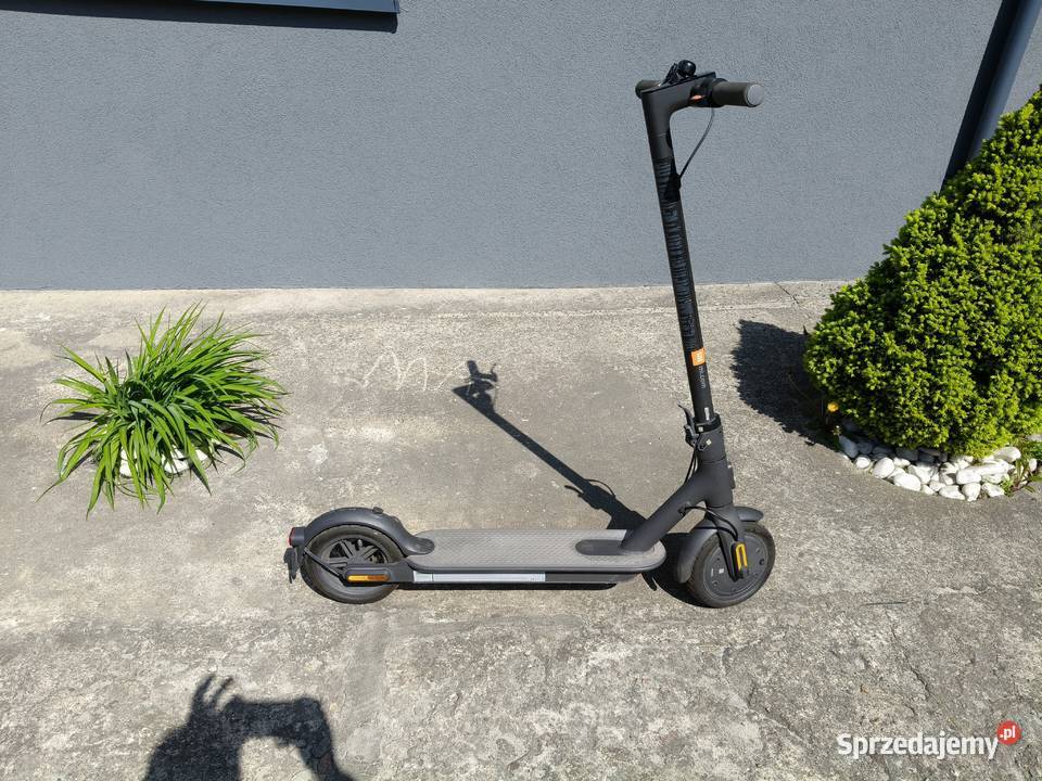 Hulajnoga elektryczną Mi electric scooter sprzedam