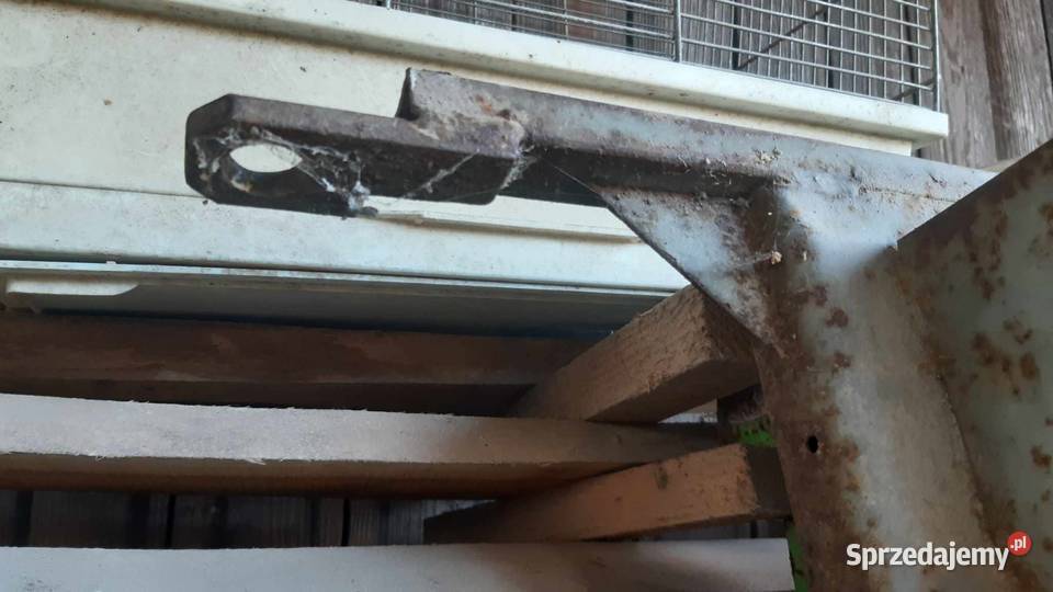 Burta tylna rozrzutnika Agromet Nałęczów