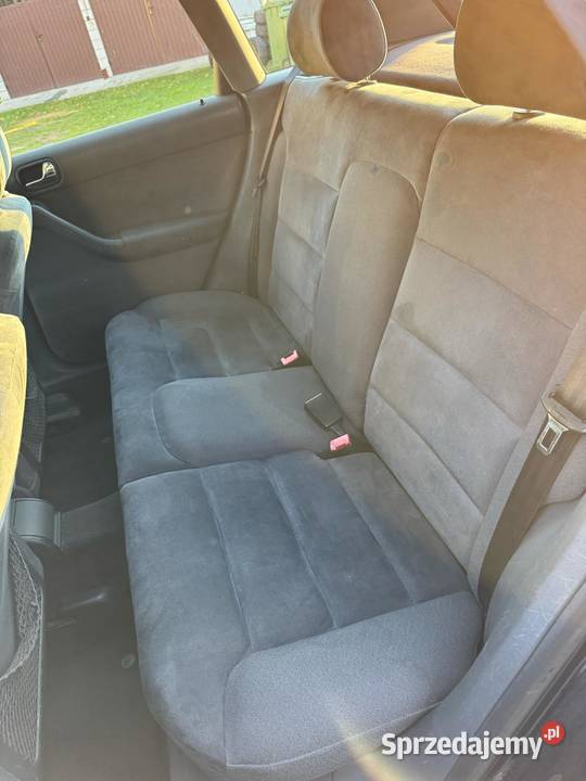 Audi a3 8l 5 drzwi 16 benzyna 102 250 klima 1600cm3 Radom