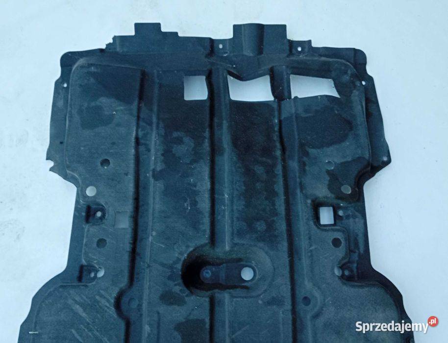 Citroen C4 III osłona podwozia przednia