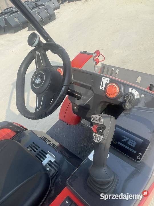 Mini ładowarka kołowa 4x4 Miniładowarka