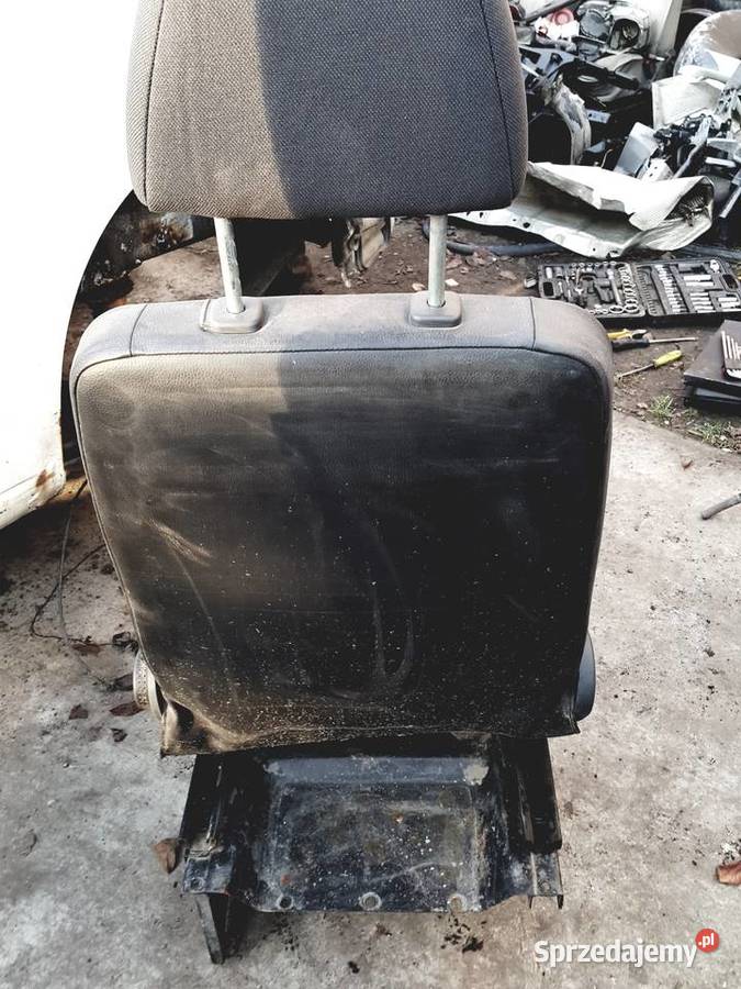 Fotel 1 2 Mercedes Vito W639 komplet do Gniewkowo sprzedam