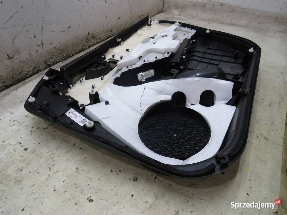 BOCZEK DRZWI LEWY PRZÓD MAZDA 3 BM 13