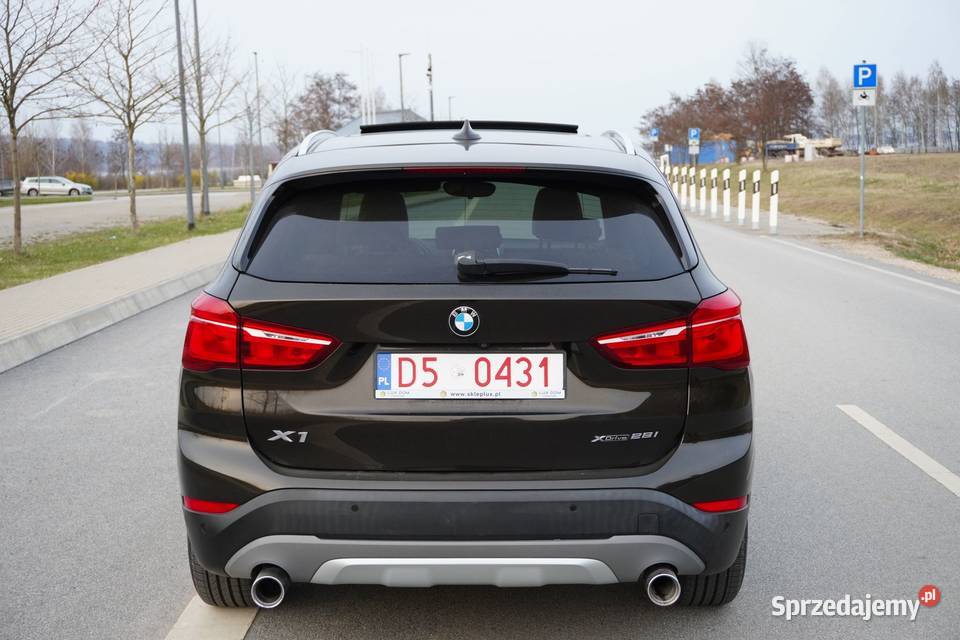 BMW X1 28i XDrive wielofunkcyjna kierownica Zgorzelec