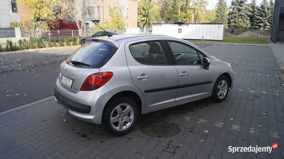 Fajny zadbany 5 drzwi z klimatyzacją nieuszkodzony 207 Warszawa sprzedam