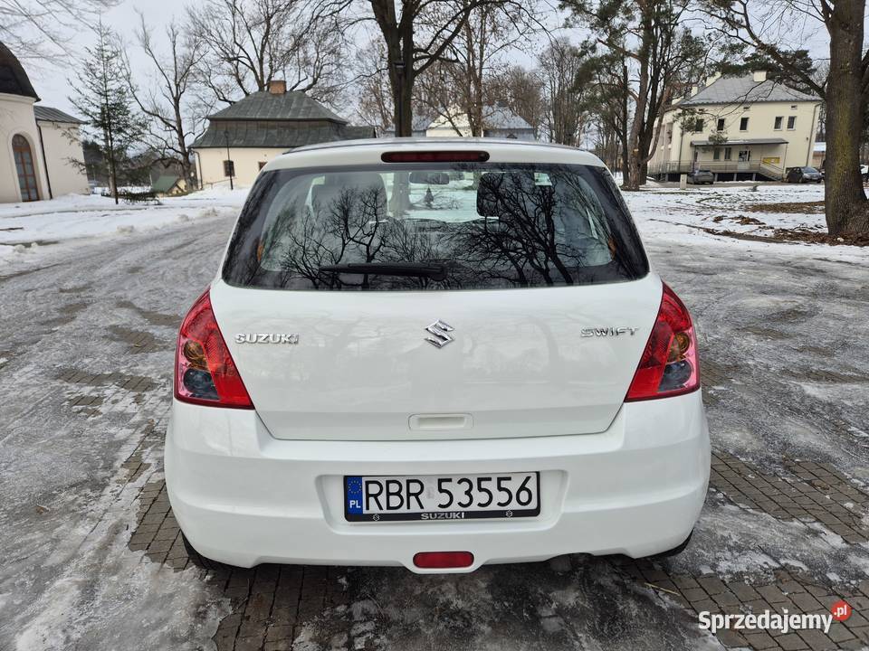 SUZUKI SWIFT 13 Benzyna 2009 sprowadzone z immobilizer podkarpackie Haczów